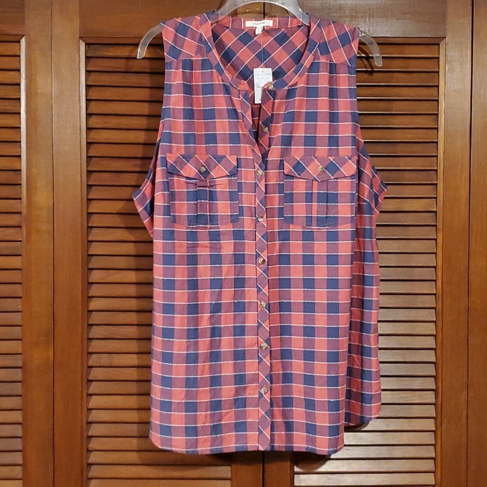 Maurice's sleeveless plaid shirt